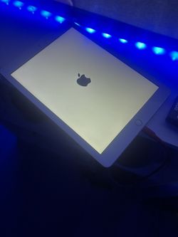 SELLING MY SONS IPAD