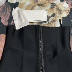 Waist Trainer / Glasses Case 
