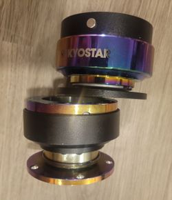 2 Brand new Univeral steering wheel adapters, fits most vehicles