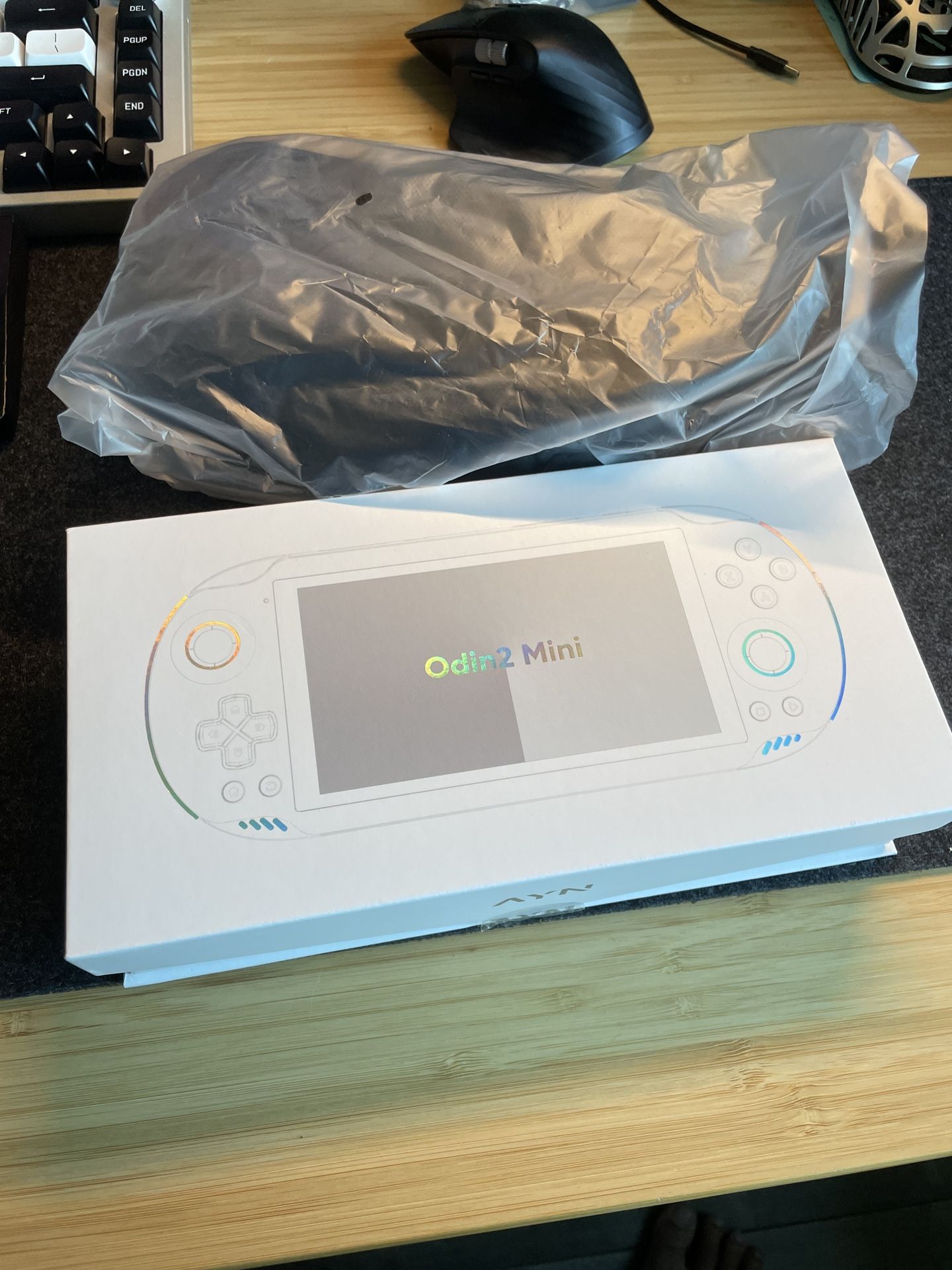 Ayn Odin Mini 2 Pro + Accessories