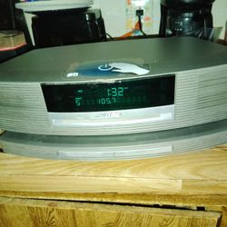 Bose Wave Music System III, Radio Works Great ,Not Reading CD', Amazing Sound, Remote Included ,