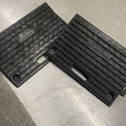 New curb ramp 3” inch rise sidewalk  rubber