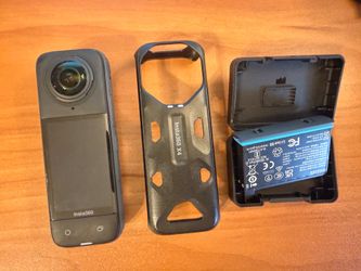Insta 360 X4
