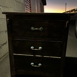 Nightstand 