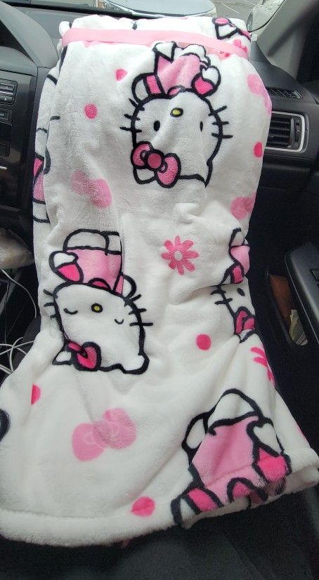 Hello Kitty Blanket 