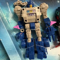 Transformers Age of the Primes Horri-Bull