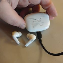 Vivitar Earbuds 