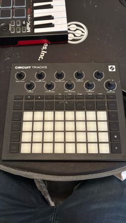 Circuit Tracks