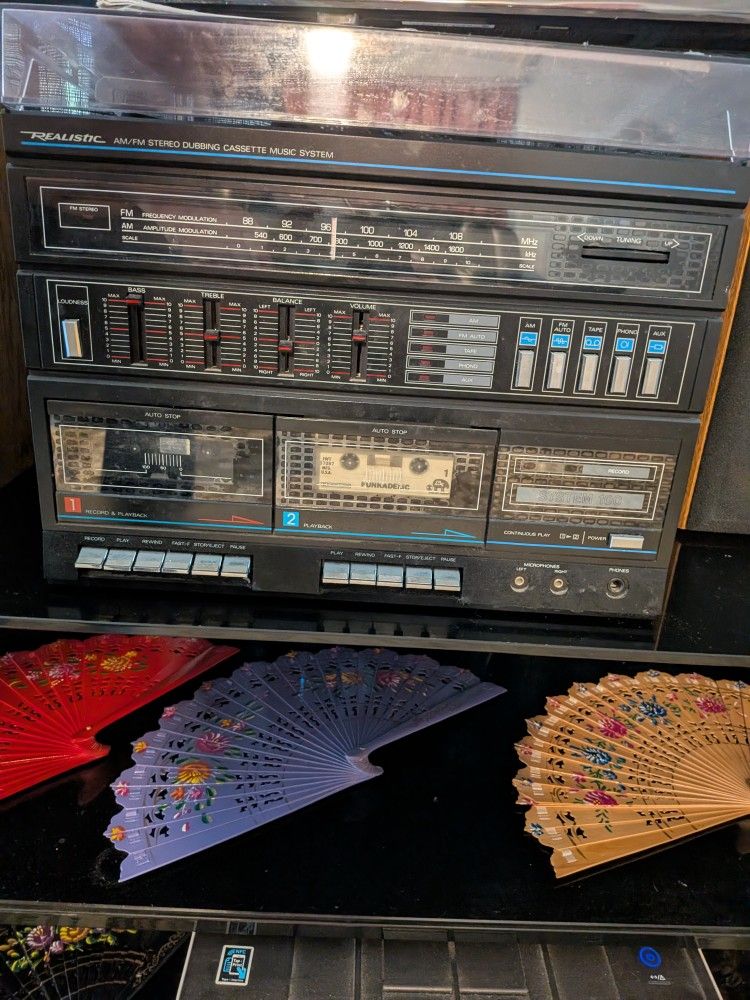 Realistic Record Player With Stereo