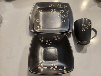 Dishware