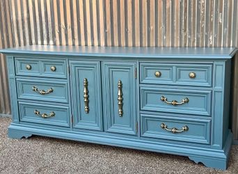Large Stanley Triple Dresser – Professionally Refinished – Real Wood