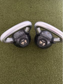 Pair of 18 LB Kettlebells – 36 LB Total – Great Condition