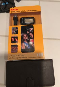 Like new iPhone 6s with leather case/ light