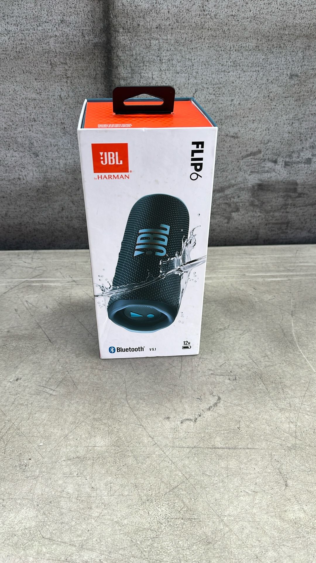 JBL Flip 6 Portable Bluetooth Speaker
