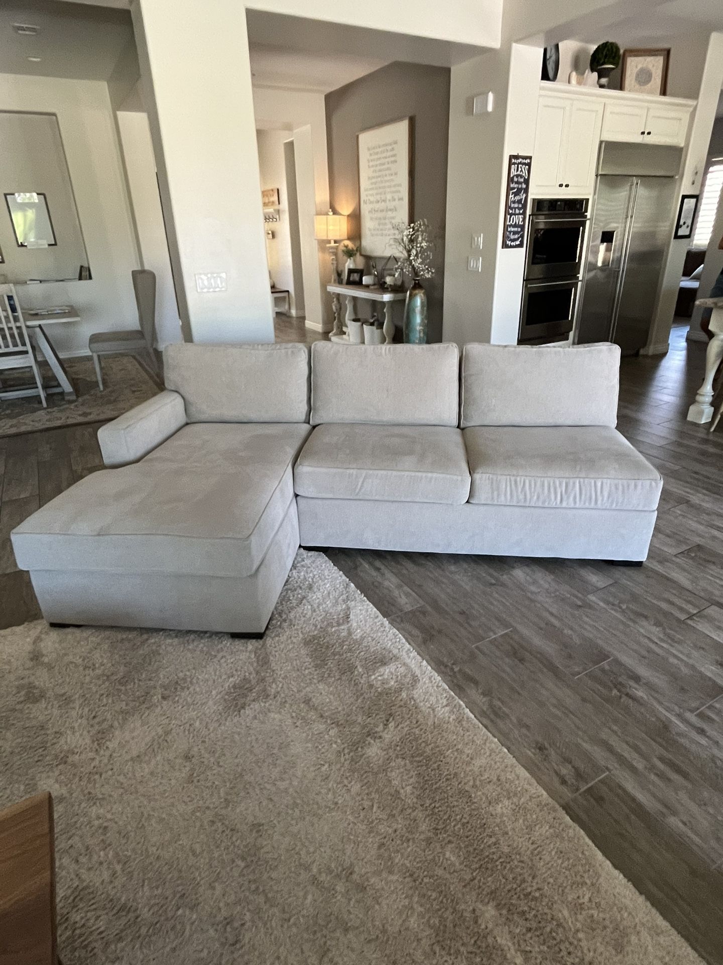 Couch With Chaise