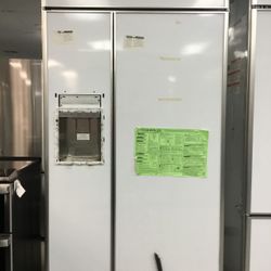 Monogram Built-In Refrigerator  Model ZISB420DNFII