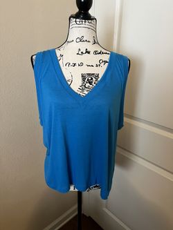 NWT Express Sleeveless V-neck Top, Vibrant Blue Color, XL