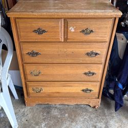 4 Drawer Dresser 