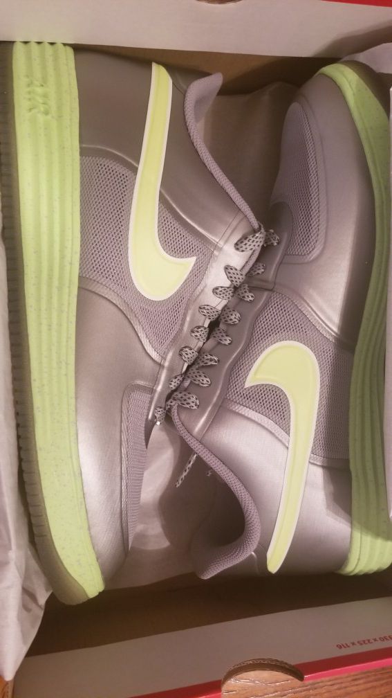 " BRAND NEW PAIR OF THE AF1'S / METALLIC SILVER / w VOLT SPECKLED SOLES "