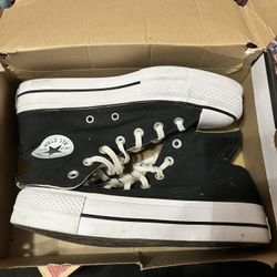 Women’s Size 8 Hi Top Converse-platforms