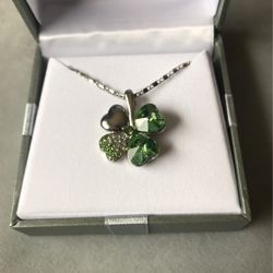 Shamrock Necklace New Never Out Of Box