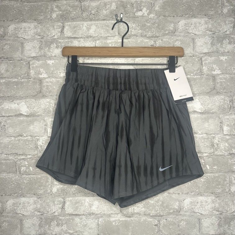 Nike Women's Dri-FIT Mid-Rise Brief-Lined Running Shorts NWT Size Small