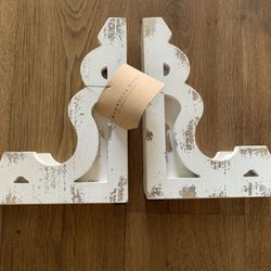 Brand New Magnolia Home Corbels