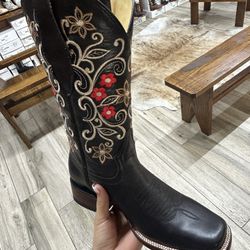 Women Boots