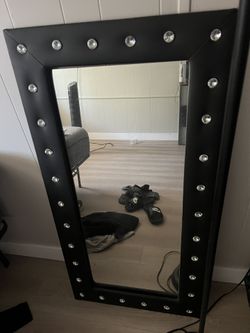 Black Diamond Mirror