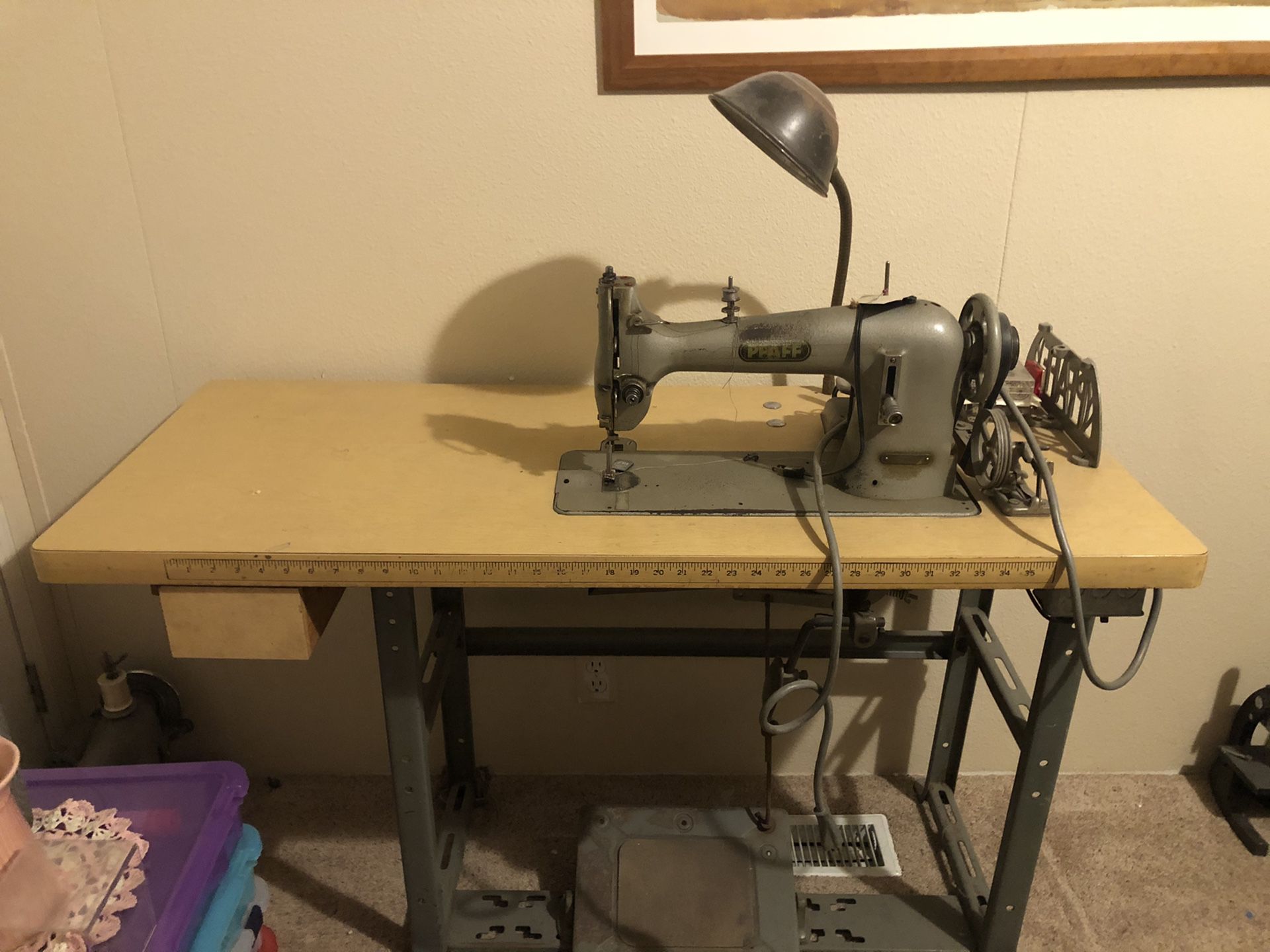 Vintage Pfaff Industrial Leather Sewing Machine
