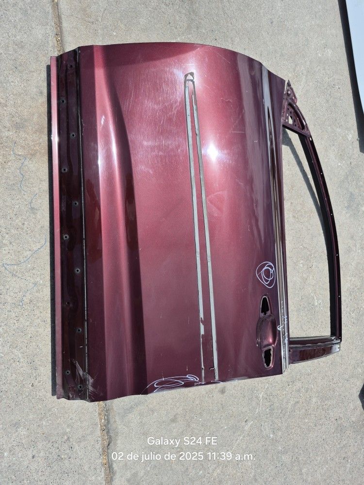 Toyota Highlander Left Door Oem