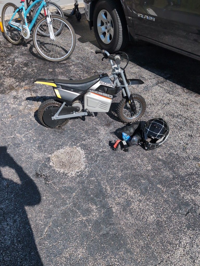 Razor MX350 Kid's Electric Dirt Bike