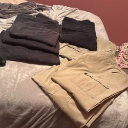 8 Pairs Of Men’s Cargo Work Pants 42x32 1 Pair Jeans