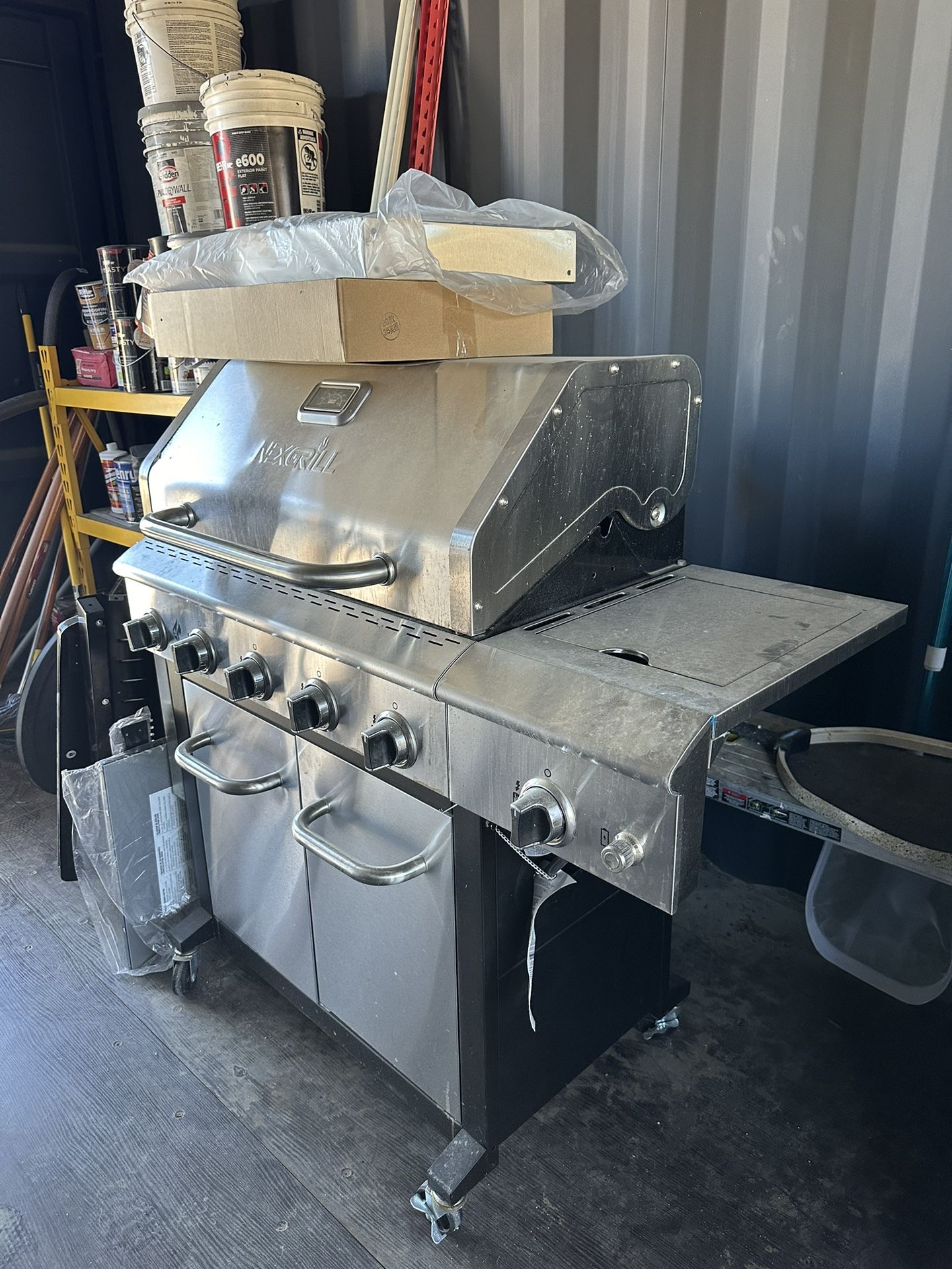 5 Burner Propane Gas Grill in Stainless Steel with Side Burner and Foldable Side Shelf with Cover