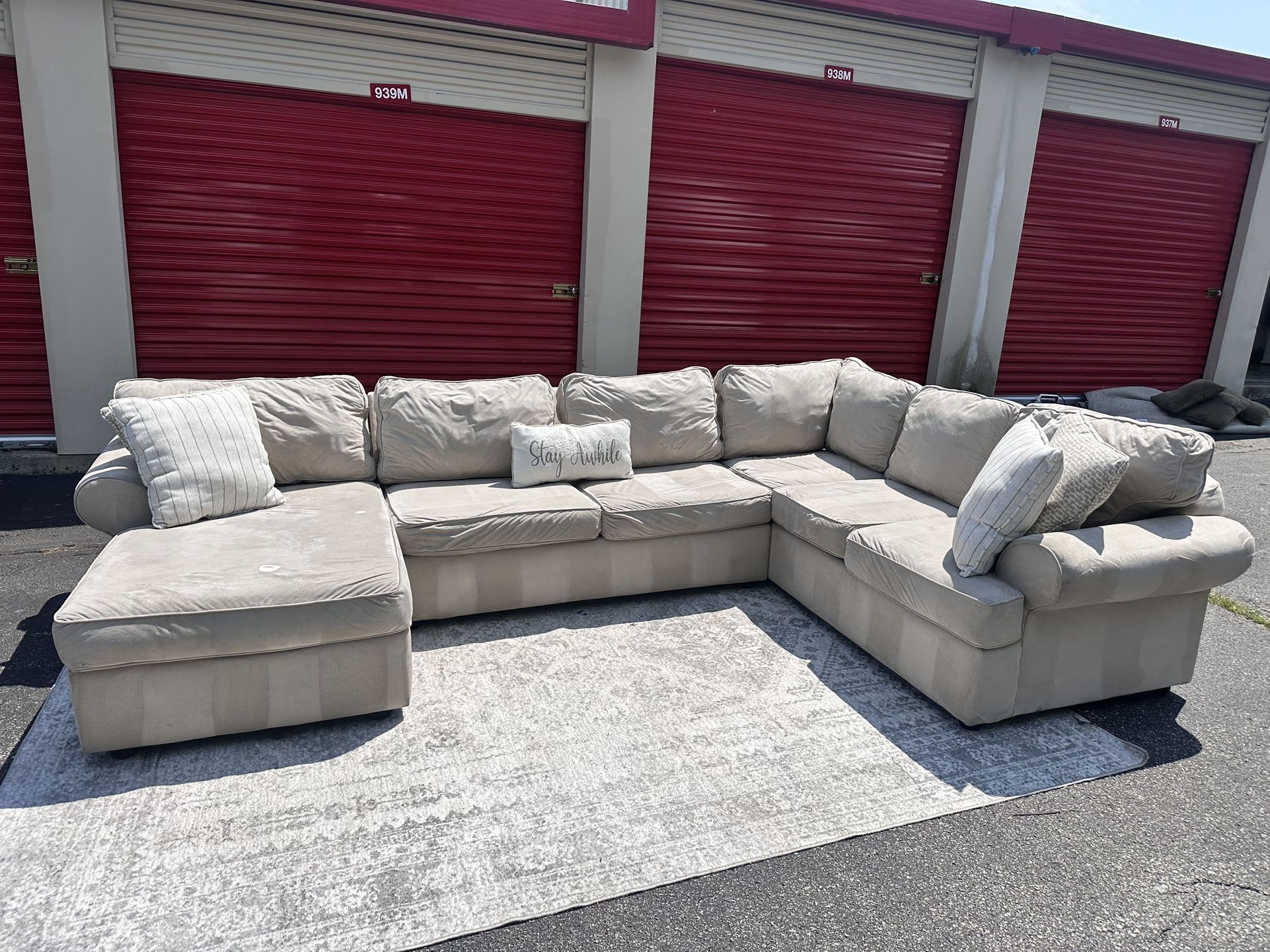 Free Delivery β Pull-Out Sectional Couch w/ Chaise (Patched)