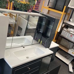 Sale!! Inbox Combo 40" Floating Wooden Vanity, Medicine Cabinet & Sink