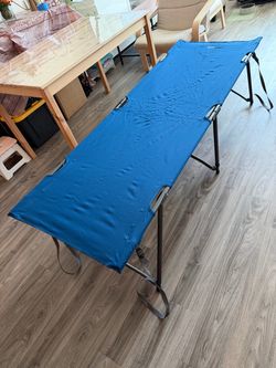 Folding Camping Cot with Steel Frame