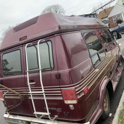 1995 CHEVY G20  133,000 MILES