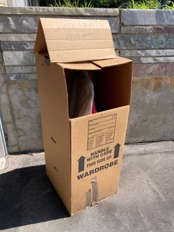 Wardrobe boxes