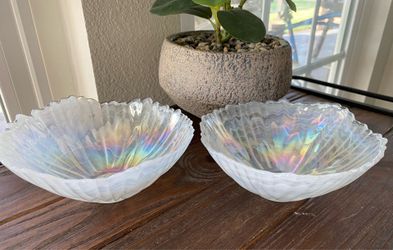 Set of 2 Iridescent Scalloped Glass Bowls