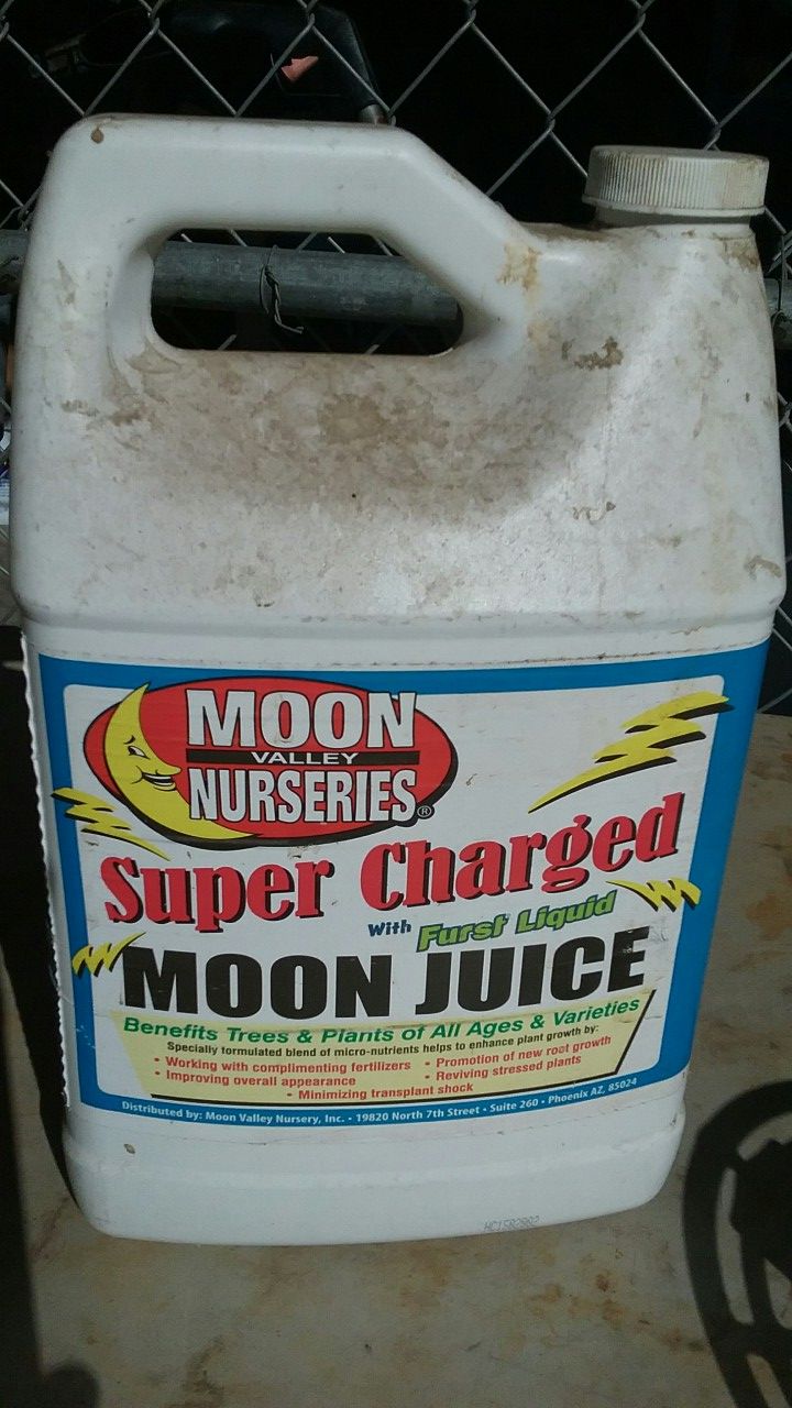 Moon Valley Nursery Super Charged Moon Juice Liquid Plant and Tree Fertilizer
