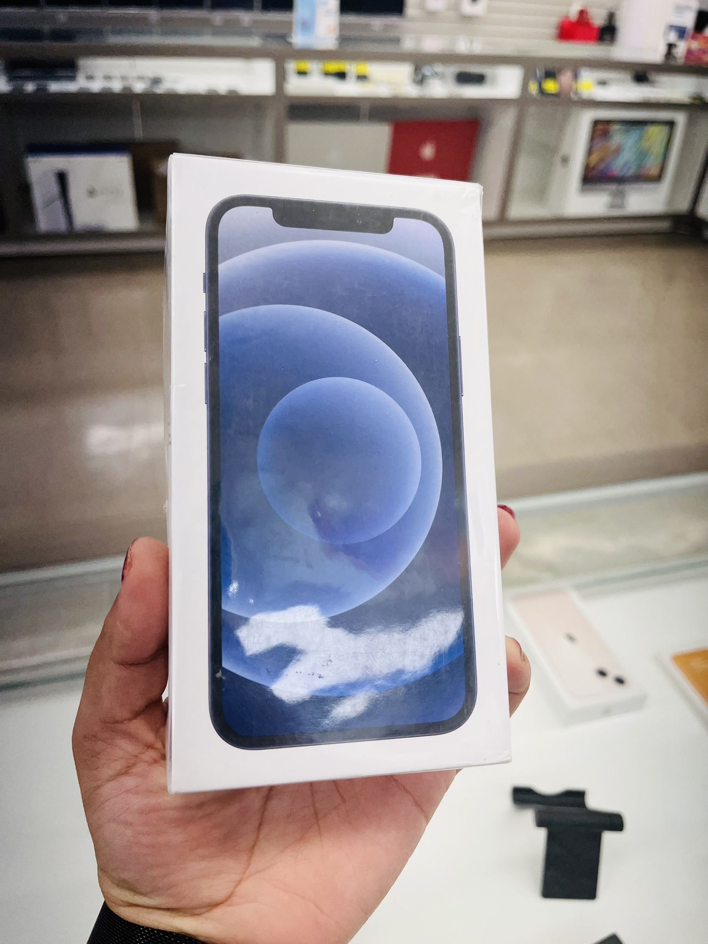 iPhone 12 64gb AT&T Cricket