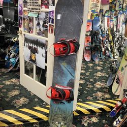157 cm Forum Destroyer Snowboard w/ Med. Bindings🏂All Mountain🏂LIKE NEW * R E N T I N G is STUPID