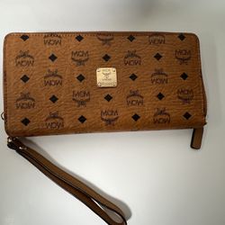 MCM Large Zip Wallet