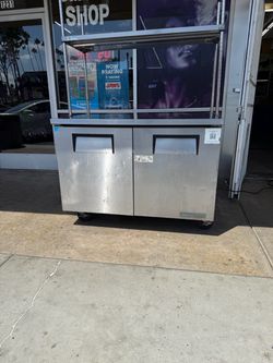 True commercial refrigerator 2023