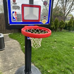 Little  Tikes Basketball Hoop
