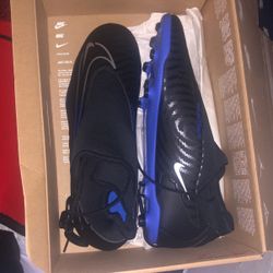 Nike Cleats Phantom  11 11.5 