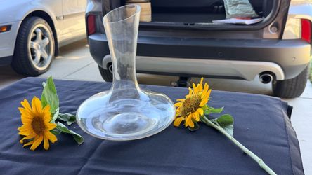 Clear Glass Wine Decanter