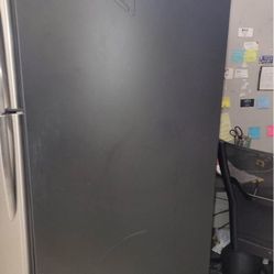 Gladiator Upright Refrigerator 