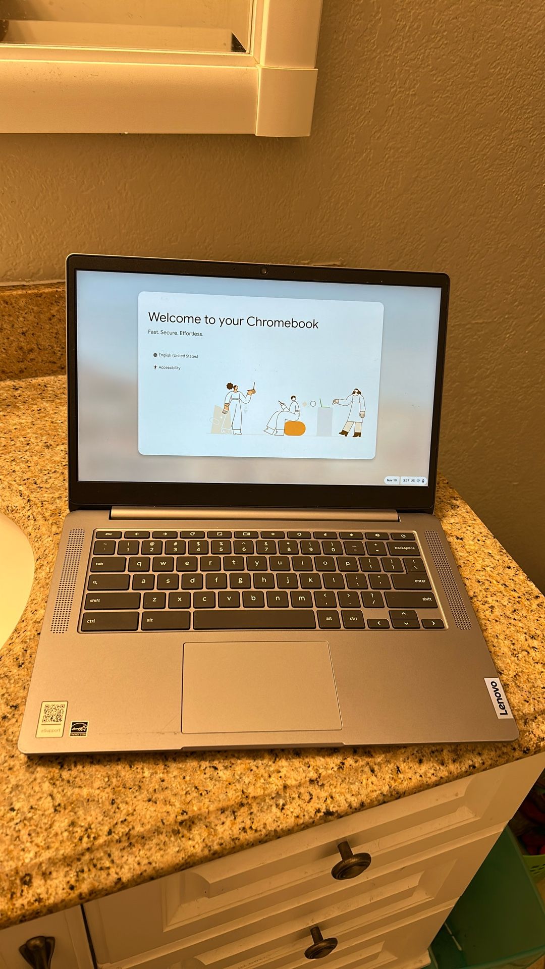 2020 4 GB IdeaPad 3 Chromebook Like New